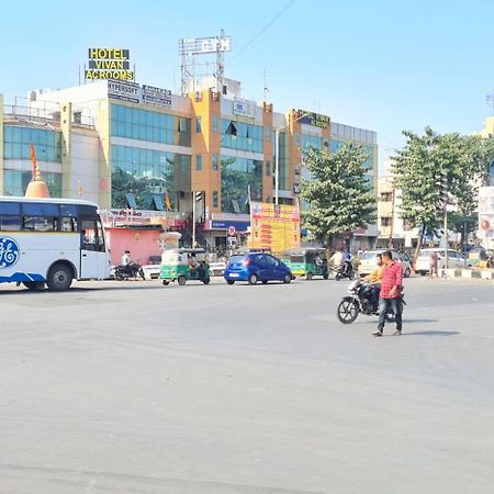 Hotel Vivan Vadodara Exterior photo